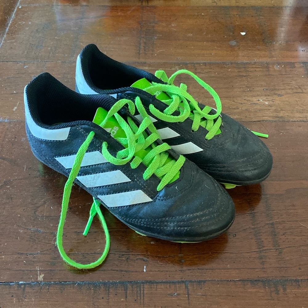 Adidas Kids Soccer Cleats - size 1.5 US kids